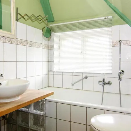 度假居 Holiday Home Alte Weinstube, Emmelsbuell