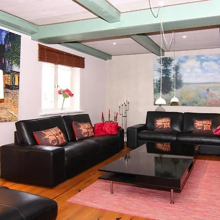 Holiday Home Alte Weinstube, Emmelsbuell 度假居
